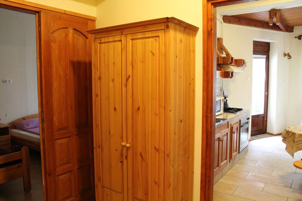Vargapartman Szeged Ngoại thất bức ảnh
