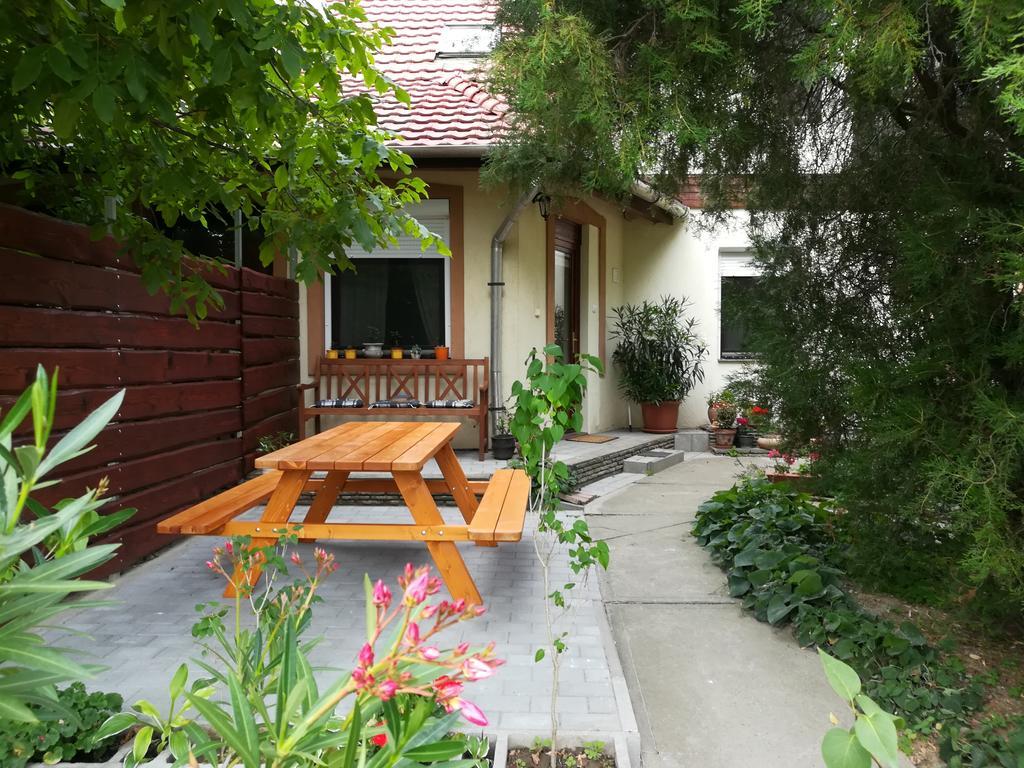 Vargapartman Szeged Ngoại thất bức ảnh